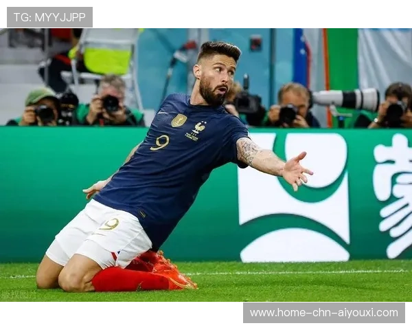 吉鲁头球点破对手防线取得领先